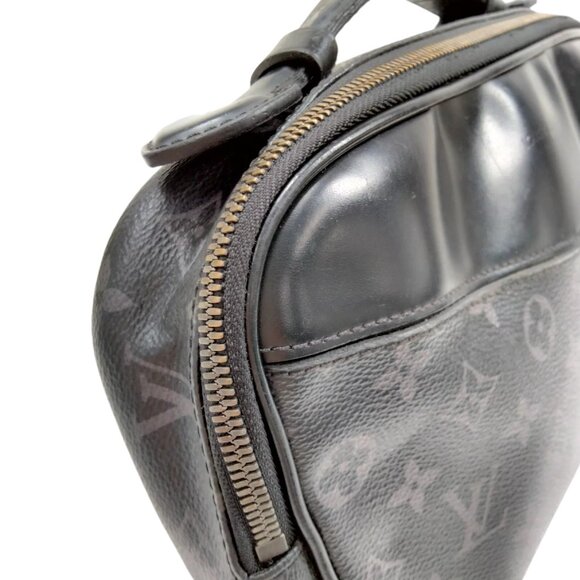 891738AP (S6) Louis Vuitton Waist Bag Black Monogram Eclipse - Picture 4 of 12